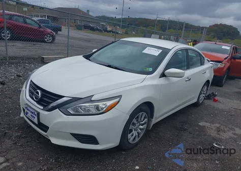 2018 Nissan Altima 2.5 S z USA, uszkodzony, nr VIN 1N4AL3APXJC218865